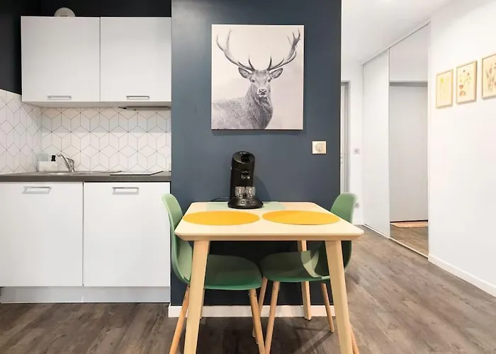 Cosy Avec Parking Apartmán